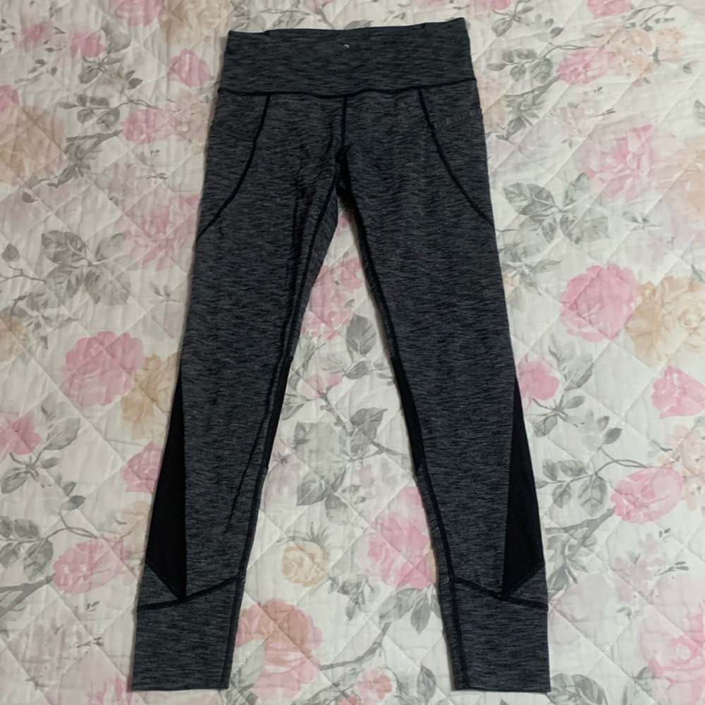 Athleta xsmall leggings~ dark grey and black. Excellent condition